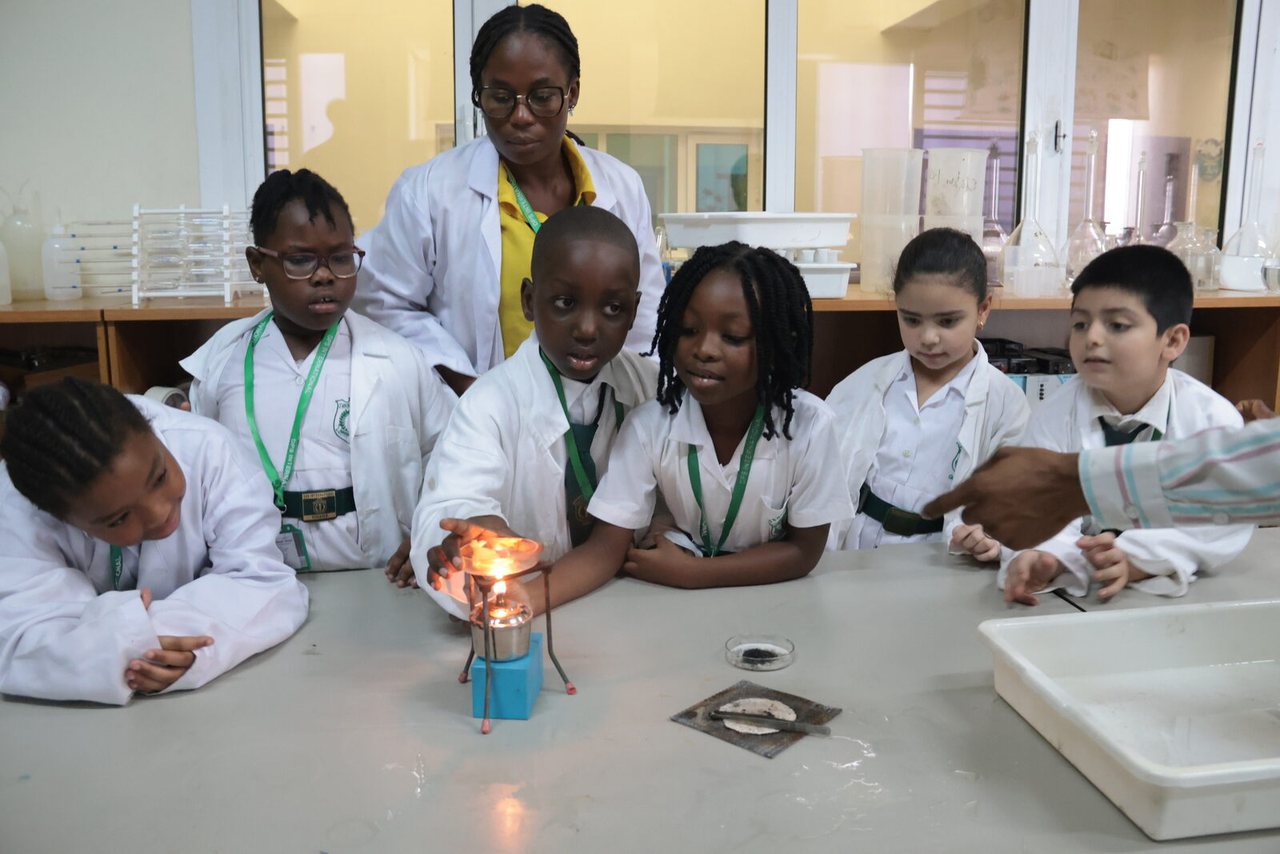 Students working in the science laboratory